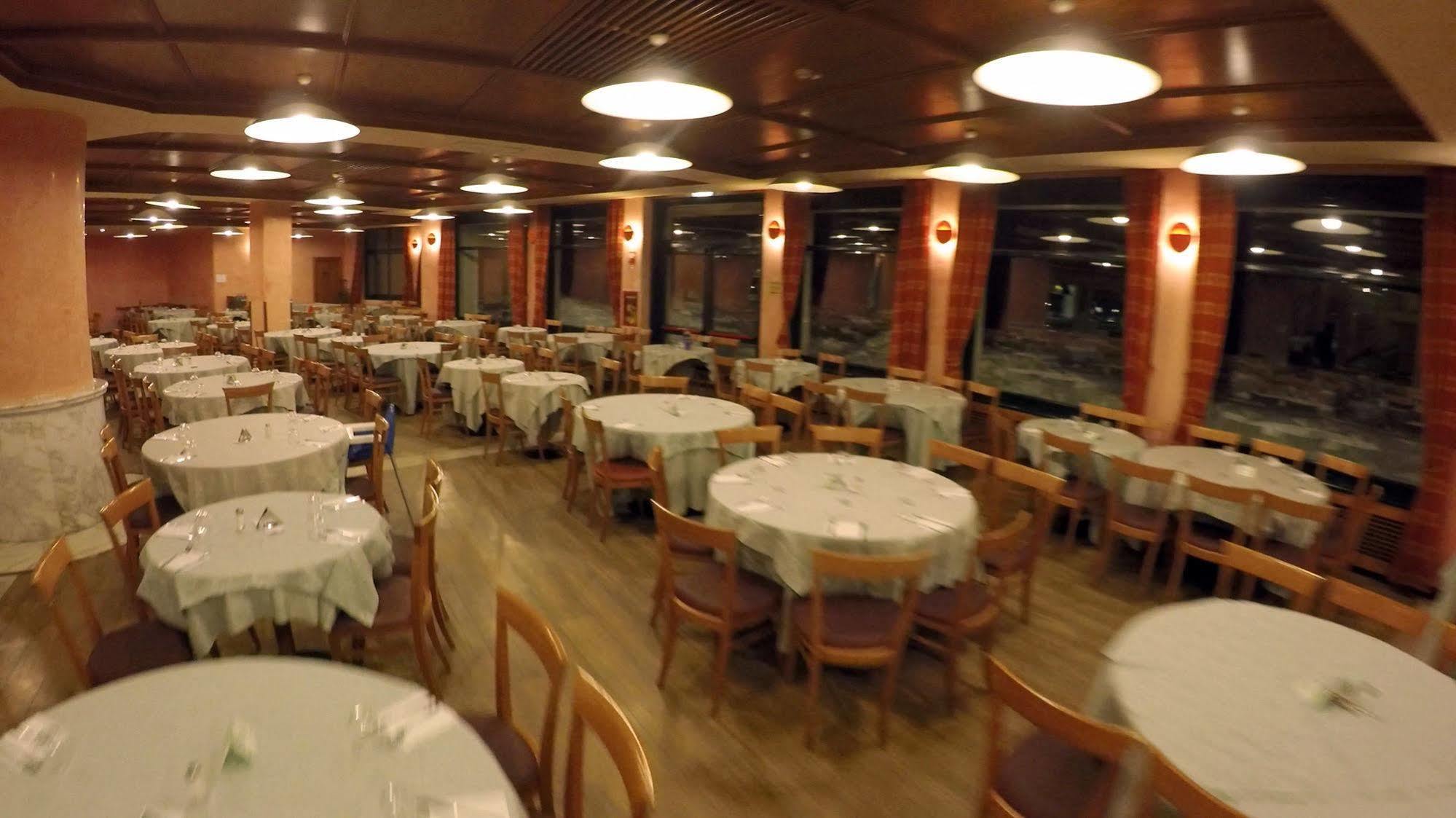 Grand Hotel Duchi D'Aosta Sestriere Exterior photo