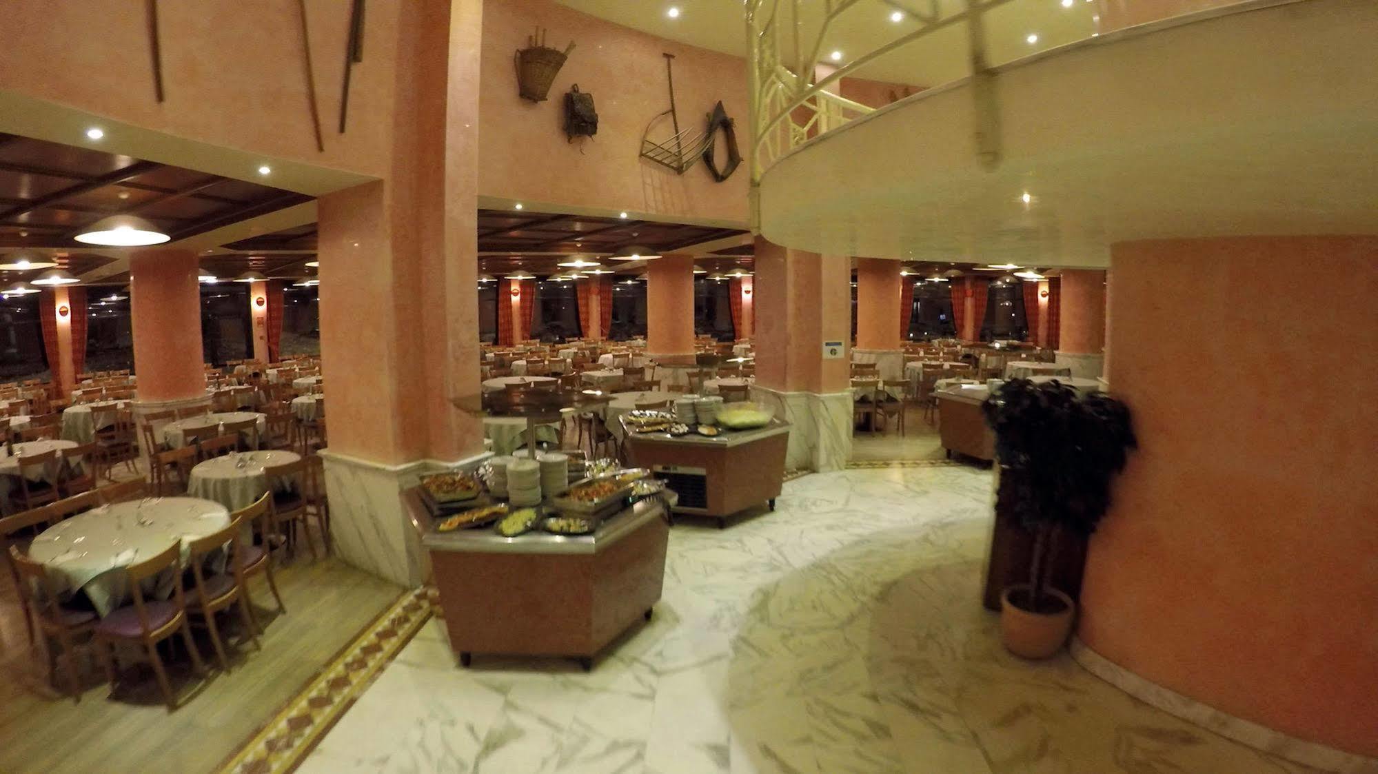 Grand Hotel Duchi D'Aosta Sestriere Exterior photo